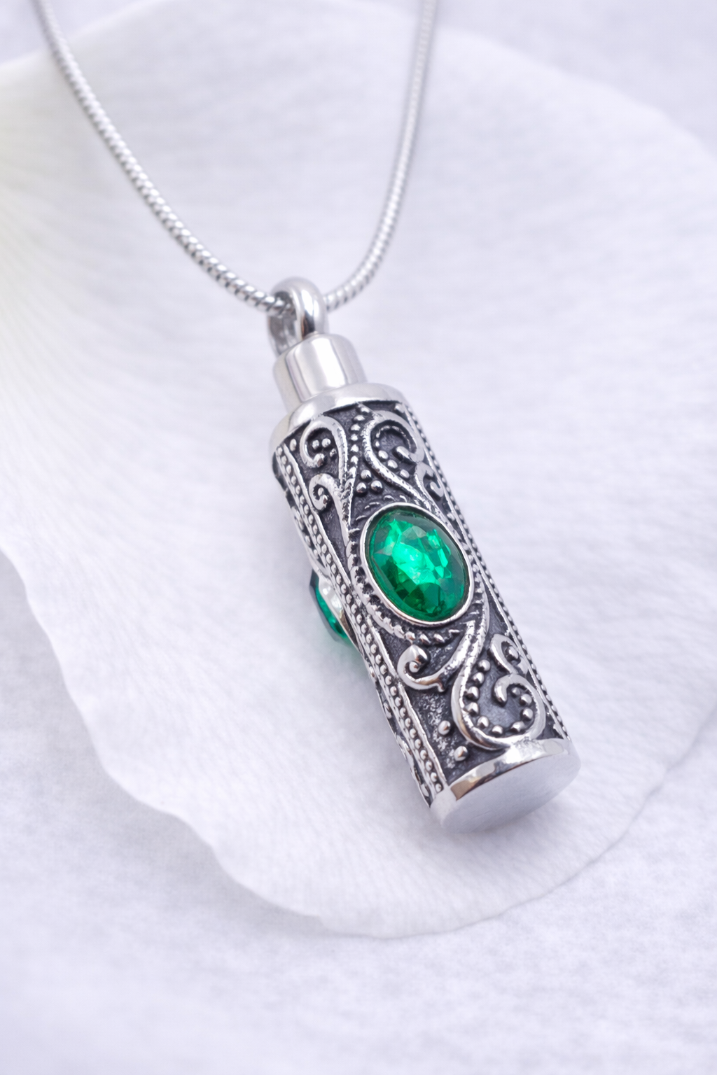 Ascheschmuck Grün, Asche Anhänger, Urnen Anhänger, Schmuckurne