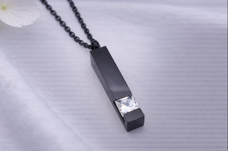 Ascheschmuck schwarz, Schmuckurne, Urnen Anhänger, Asche Anhänger