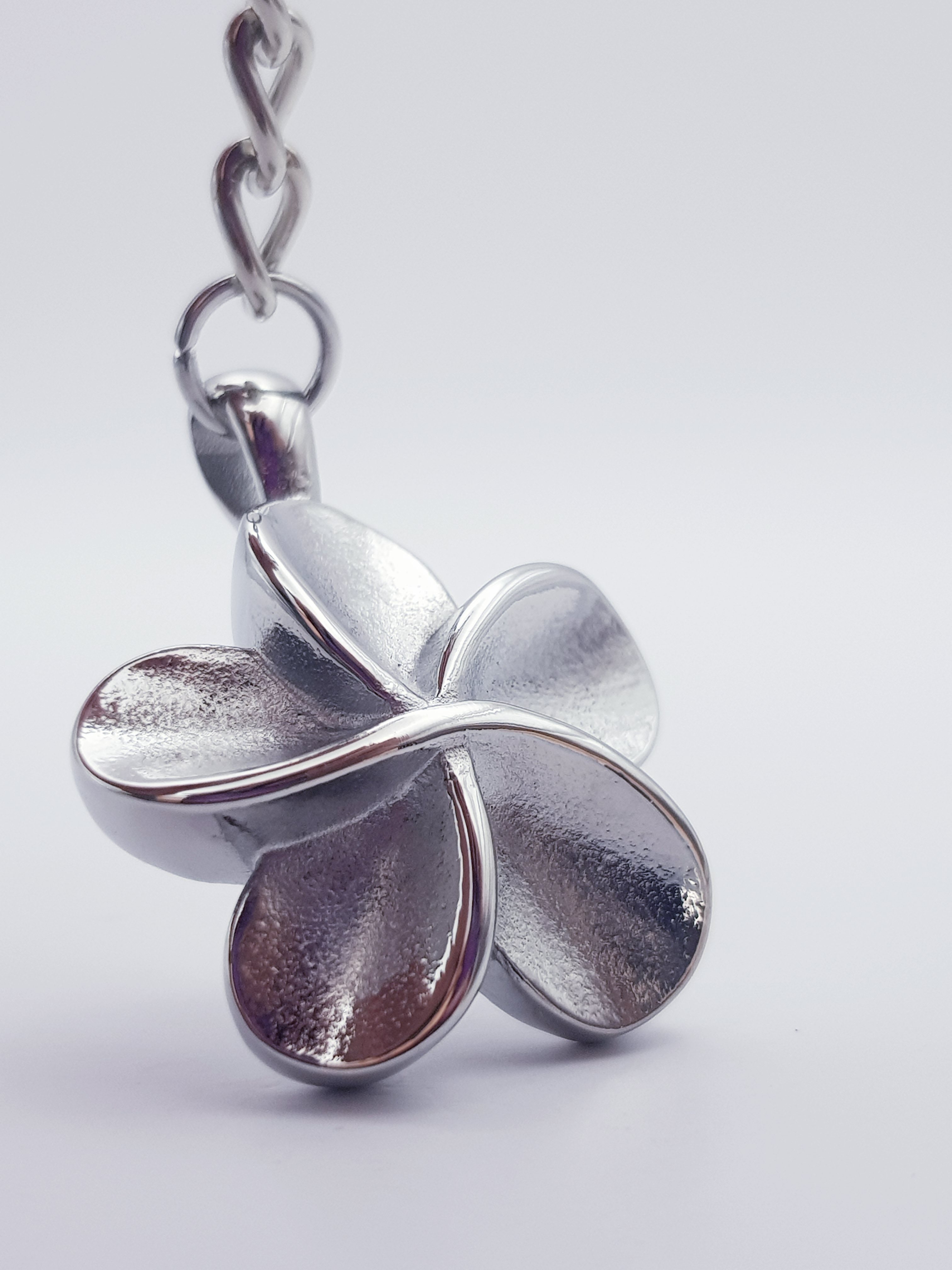 Schlüsselanhänger Ascheschmuck Blume – Bild 3