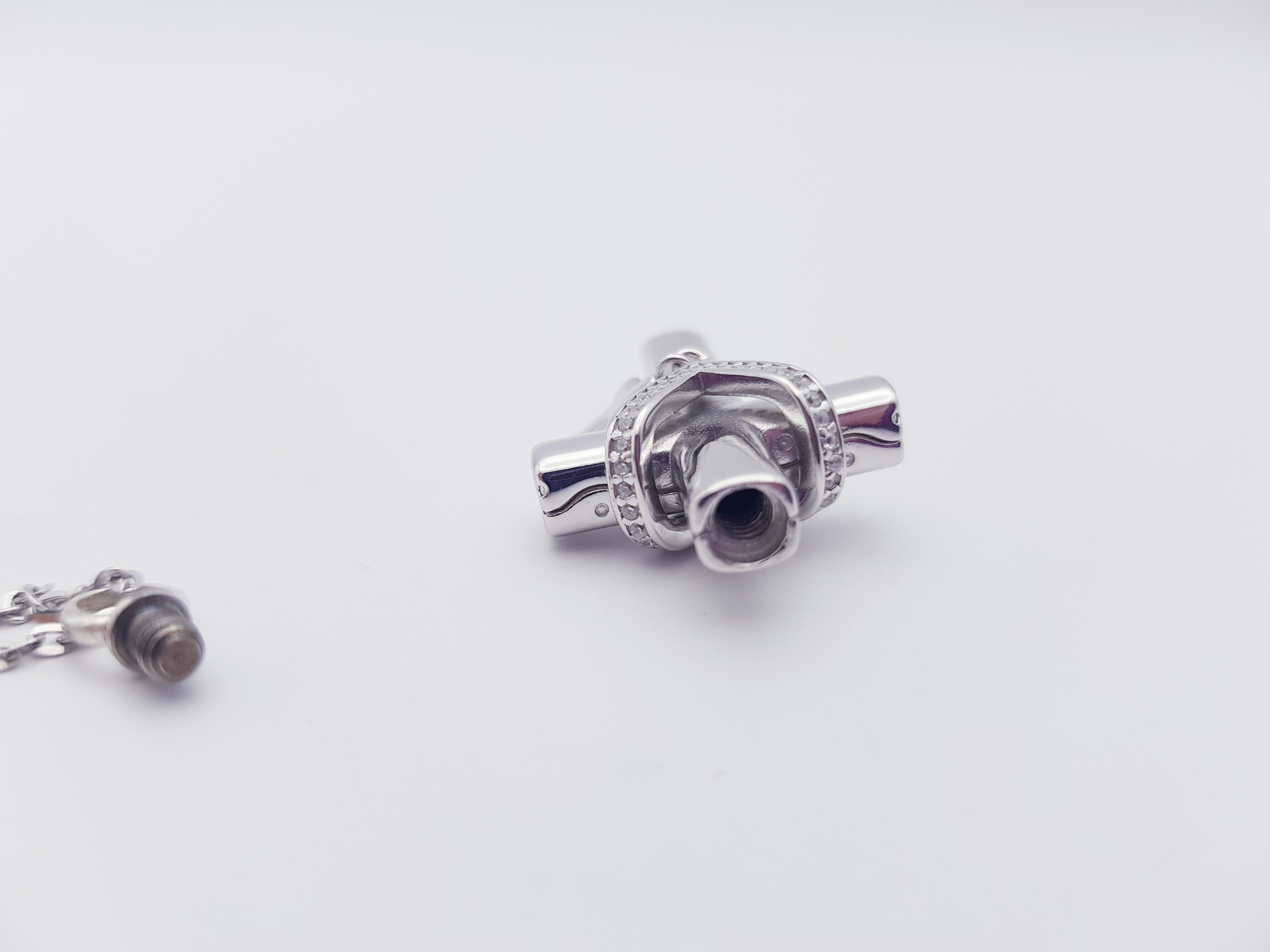 Ascheschmuck Silberkreuz der Erinnerung (925 Sterling Silber) – Bild 4