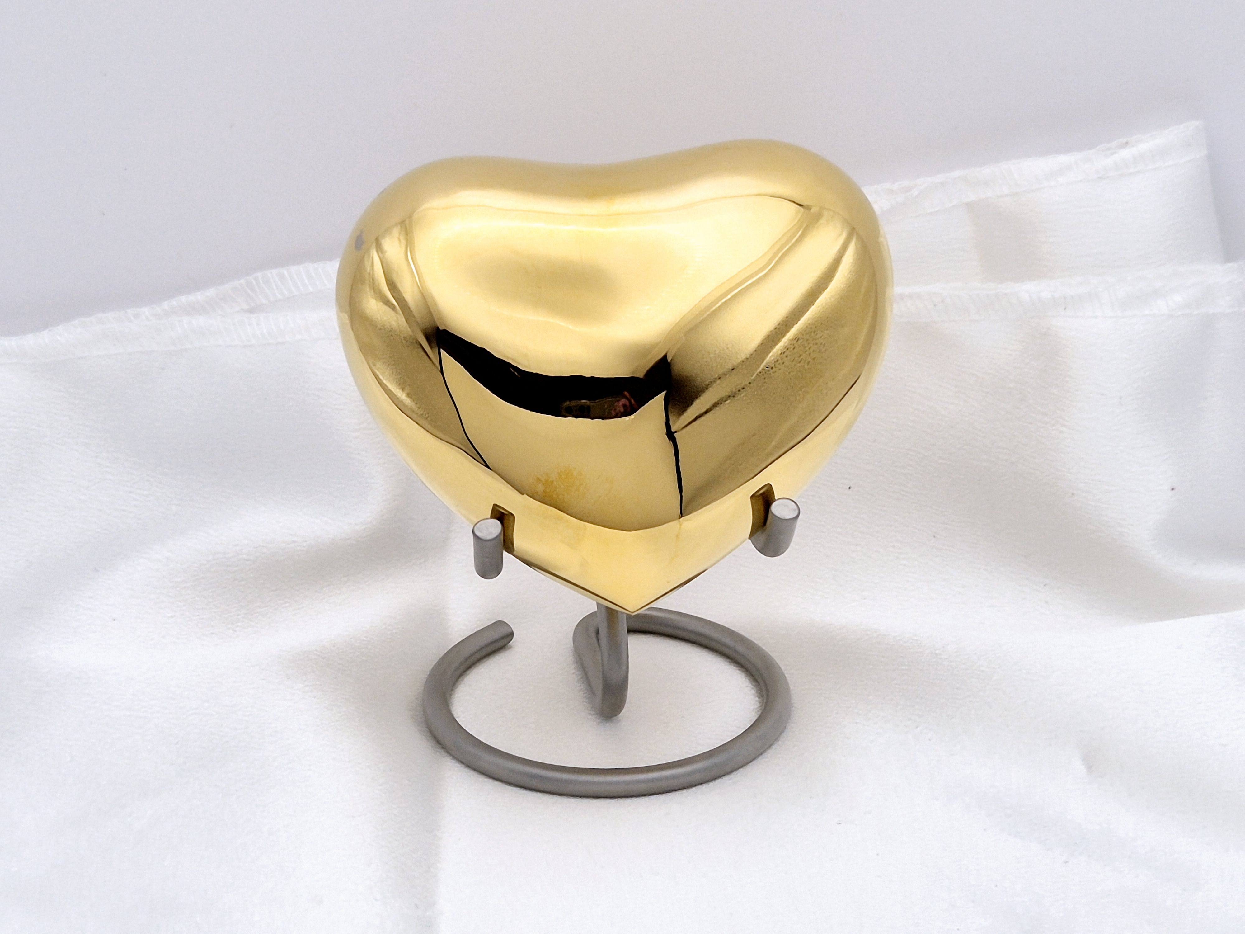 Mini Urne Herzform Gold – Edelstahl Gedenkurne mit silbernem Ständer – Bild 4