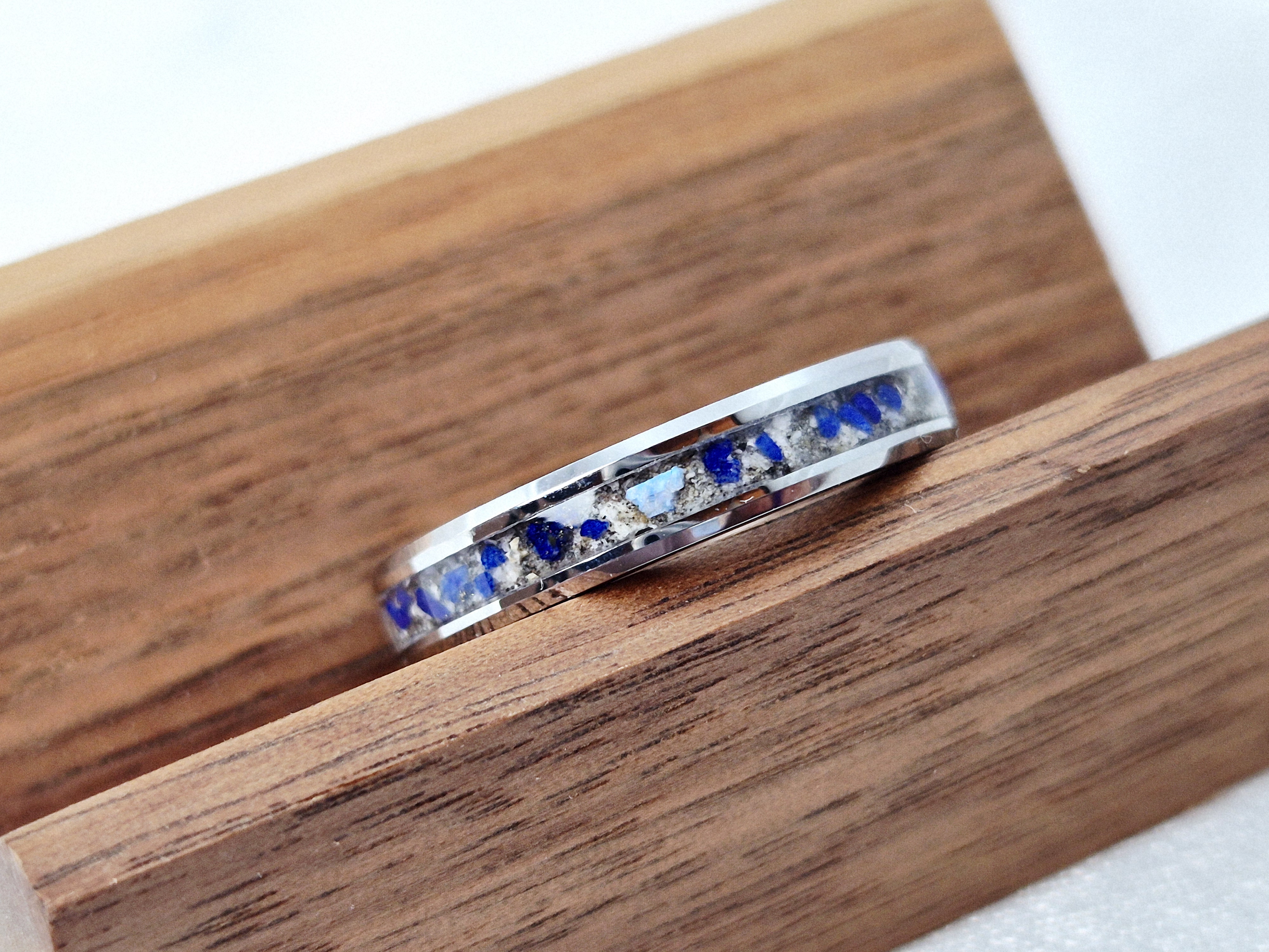 Ring mit Asche, Gedenkring, Ascheschmuck Ring, Aschering