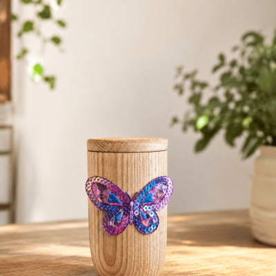 Kleine Urne Schmetterling, Mini Urne Schmetterling, Gedenkurne Holz